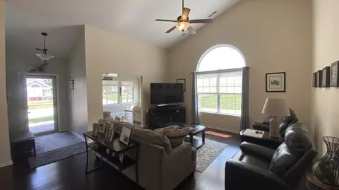 5225 E 109th Pl, Crown Point, IN 46307 photo 5