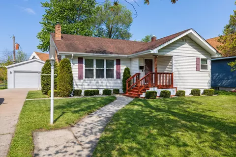 8118 Howard Ave, Munster, IN 46321