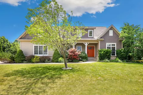 3302 Kickbush Dr, Valparaiso, IN 46385