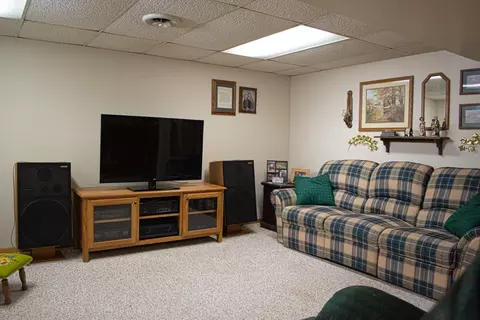 220 Cedar St, Crown Point, IN 46307 photo 11