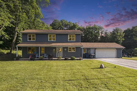 4025 E Rolling Dr, Rolling Prairie, IN 46371 photo 2