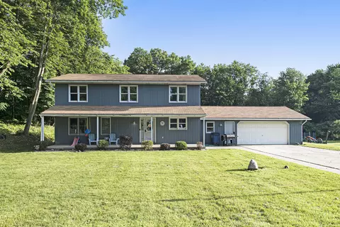 4025 E Rolling Dr, Rolling Prairie, IN 46371 photo 1
