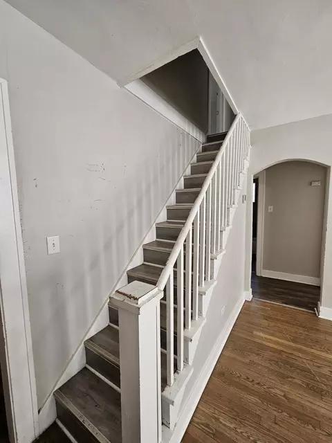 Entry Way - 1148 N Broad St, Griffith, IN 46319 photo 2 of 2
