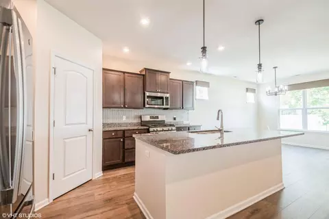 2801 Stirling Dr, Valparaiso, IN 46383 photo 10