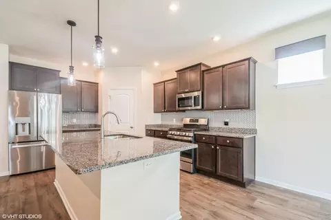 2801 Stirling Dr, Valparaiso, IN 46383 photo 9