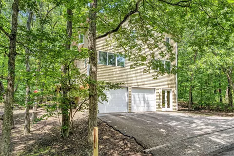 116 E Neptune Ave, Beverly Shores, IN 46301