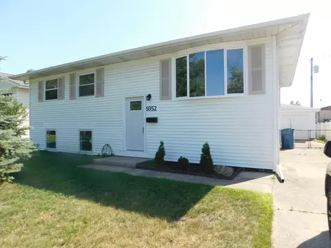 9352 Saric Dr, Highland, IN 46322
