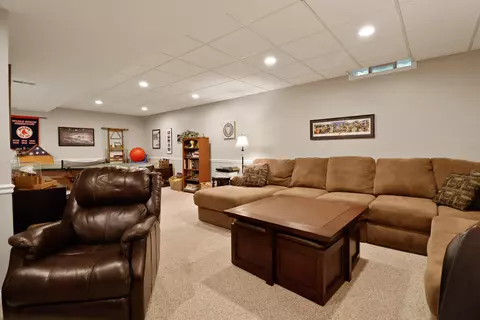 10133 Devonshire Ln, Munster, IN 46321 photo 40