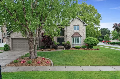 10133 Devonshire Ln, Munster, IN 46321 photo 2
