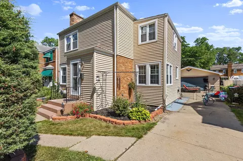Exterior - 223 Gregory Ave, Munster, IN 46321 photo 5 of 11