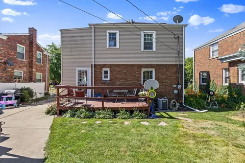 Exterior - 223 Gregory Ave, Munster, IN 46321 photo 7 of 11