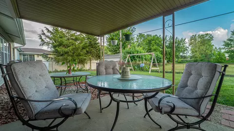 125 Minter Dr, Griffith, IN 46319 photo 17