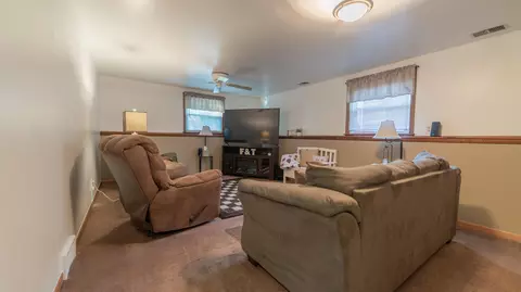 125 Minter Dr, Griffith, IN 46319 photo 20