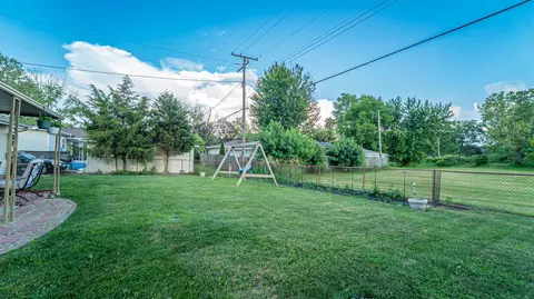 125 Minter Dr, Griffith, IN 46319 photo 18