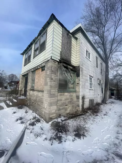 3915 Madison St, Gary, IN 46408 photo 4