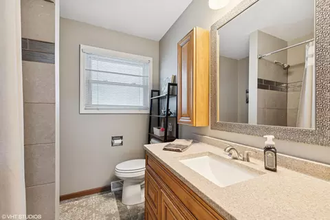 8720 Oak Ave, Gary, IN 46403 photo 10