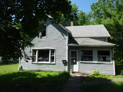 136 W Clark St, Rensselaer, IN 47978