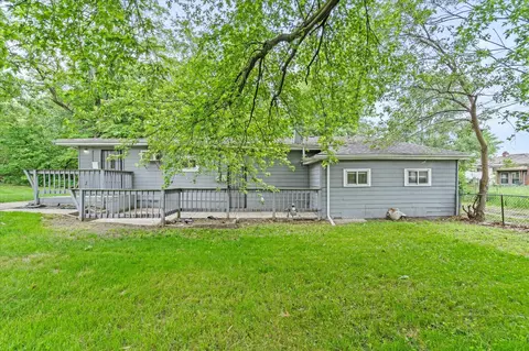 2568 W 19th Pl, Gary, IN 46404 photo 2