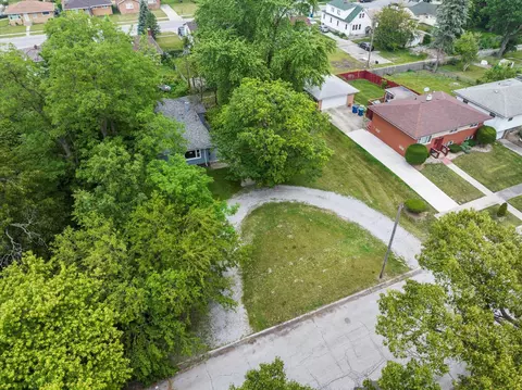 2568 W 19th Pl, Gary, IN 46404 photo 8