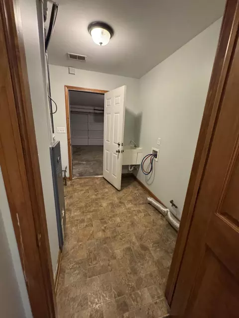 5630 Pointe Dr, Hammond, IN 46320 photo 23