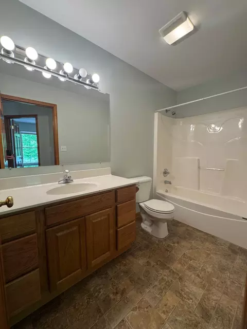 5630 Pointe Dr, Hammond, IN 46320 photo 20