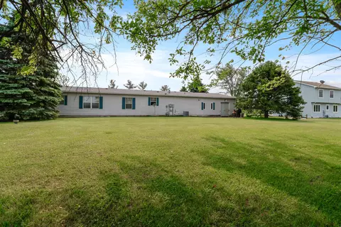156 S 200, Valparaiso, IN 46385 photo 3