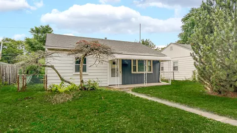 7517 Chestnut Ave, Hammond, IN 46324