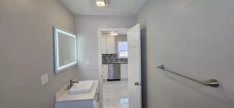 Bath - 1756 Arthur St, Gary, IN 46404 photo 6 of 16