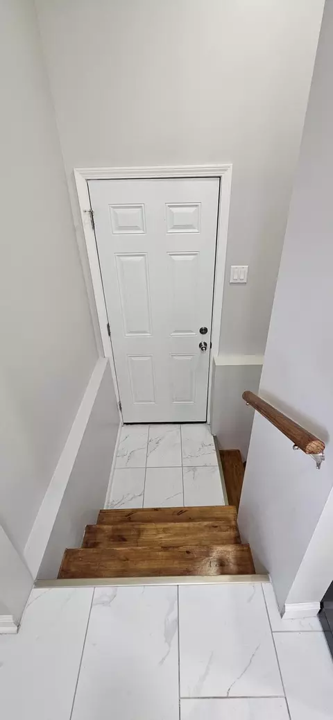 Entry Way - 1756 Arthur St, Gary, IN 46404 photo 6 of 11