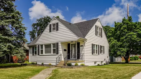 1023 173rd St, Hammond, IN 46324