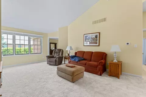 Living - 1850 Windfield Dr, Munster, IN 46321 photo 2 of 3