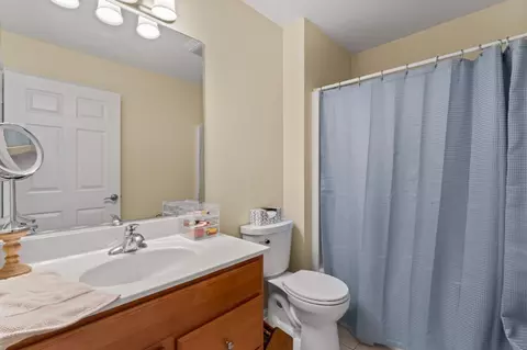 Bath - 1850 Windfield Dr, Munster, IN 46321 photo 3 of 3