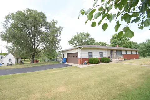 340 E Babcock Ln, Rensselaer, IN 47978