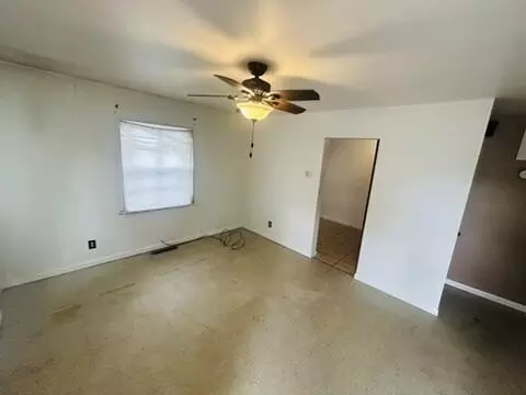 1063 E 36th Ave, Gary, IN 46409 photo 2
