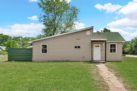 Exterior - 2349 Burr St, Gary, IN 46406 photo 6 of 6