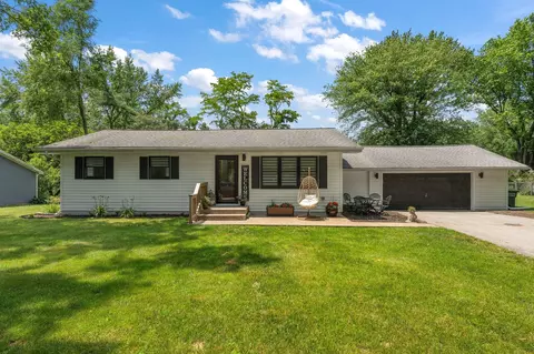 152 Bogata Ave, Valparaiso, IN 46385