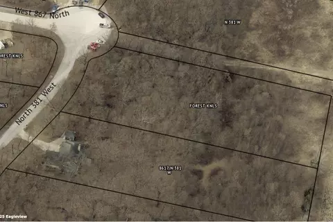 8649 N 381, Lake Village, IN 46349