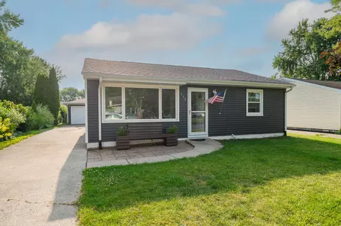 732 Imperial Rd, Valparaiso, IN 46385