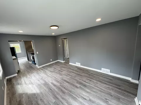 1136 Matthews St, Gary, IN 46406 photo 4