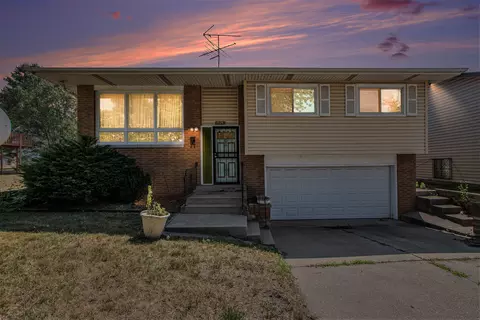 Exterior - 1529 Hovey St, Gary, IN 46406 photo 1 of 10