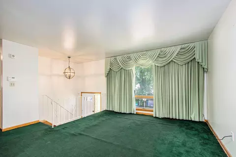 Living - 1529 Hovey St, Gary, IN 46406 photo 1 of 3