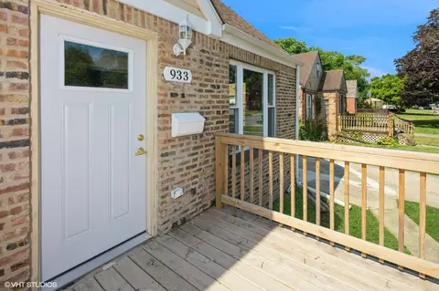 Exterior - 933 E 44th Pl, Gary, IN 46409 photo 3 of 3