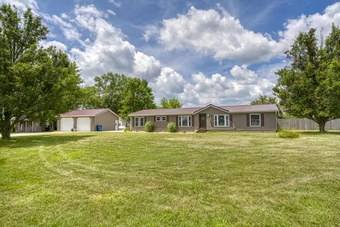 1362 N 350, Rensselaer, IN 47978