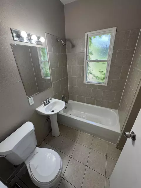 3844 Adams St, Gary, IN 46408 photo 10
