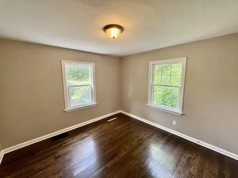 Bedroom - 840 E 44th Ave, Gary, IN 46409 photo 1 of 4