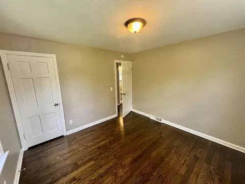 Bedroom - 840 E 44th Ave, Gary, IN 46409 photo 2 of 4
