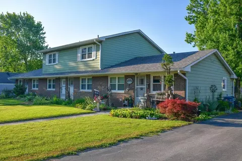 Exterior - 367 Commanche Dr, Lowell, IN 46356 photo 4 of 10