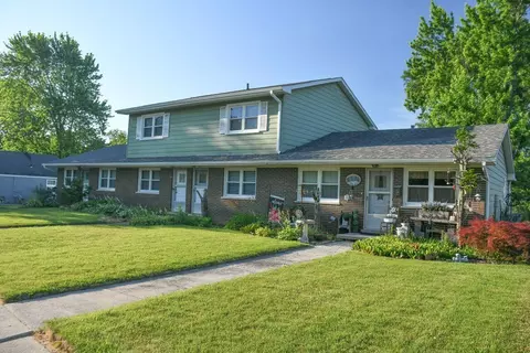 Exterior - 367 Commanche Dr, Lowell, IN 46356 photo 2 of 10