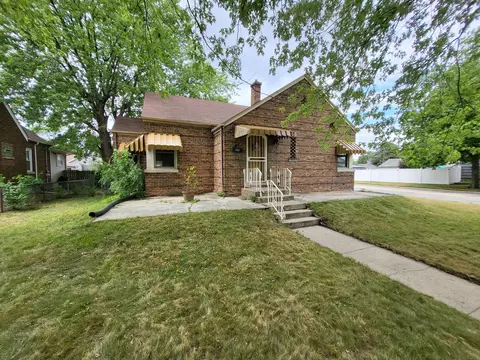 7504 Jefferson Ave, Hammond, IN 46324