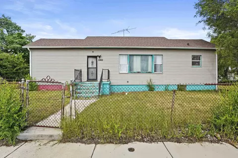 5960 White Oak Ave, Hammond, IN 46320